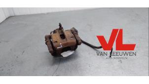 Used Rear brake calliper, left Lancia Phedra 3.0 V6 24V Price € 25,00 Margin scheme offered by Van Leeuwen Auto Onderdelen