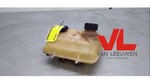 Używane Zbiornik rozprezny Lancia Phedra 3.0 V6 24V Cena € 15,00 Procedura marży oferowane przez Van Leeuwen Auto Onderdelen