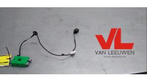 Gebrauchte Antennenverstärker Ford Fiesta 6 (JA8) 1.0 EcoBoost 12V 100 Preis € 9,00 Margenregelung angeboten von Van Leeuwen Auto Onderdelen