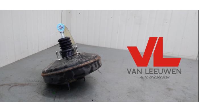 Begagnade Bromsservo Ford Fiesta 6 (JA8) 1.0 EcoBoost 12V 100 Pris € 23,00 Marginaltabell erbjuds av Van Leeuwen Auto Onderdelen