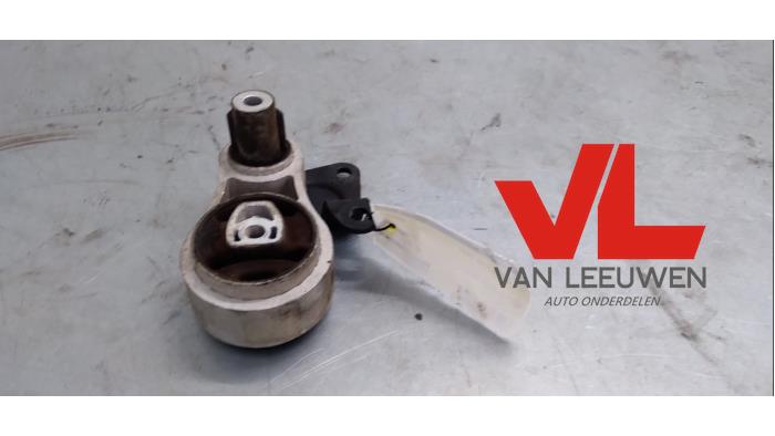 Used Engine mount Ford Fiesta 6 (JA8) 1.0 EcoBoost 12V 100 Price € 16,00 Margin scheme offered by Van Leeuwen Auto Onderdelen