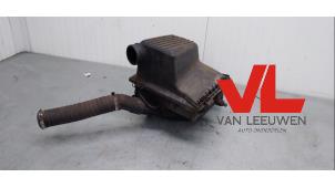 Used Air box Volkswagen Golf III Cabrio (1E) 1.8 Price € 35,00 Margin scheme offered by Van Leeuwen Auto Onderdelen