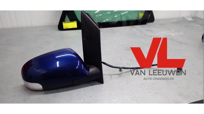 Wing mirror, right from a Volkswagen Touran (1T1/T2)