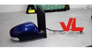 Used Wing mirror, right Volkswagen Touran (1T1/T2) Price € 25,00 Margin scheme offered by Van Leeuwen Auto Onderdelen