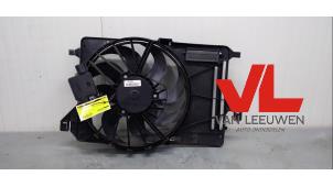 Used Cooling fan housing Ford Focus 3 1.0 Ti-VCT EcoBoost 12V 100 Price € 50,00 Margin scheme offered by Van Leeuwen Auto Onderdelen