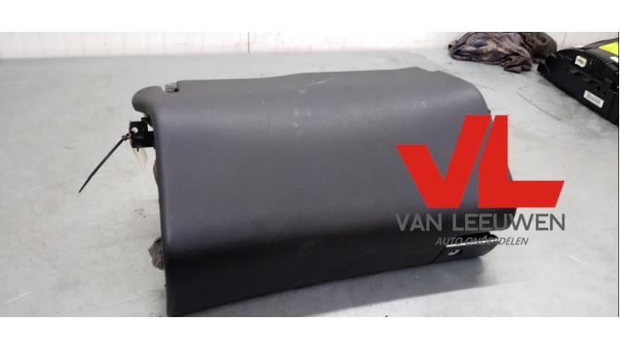 Begagnade Handskfack Mercedes C Sportcoupé (C203) 1.8 C-180K 16V Pris € 28,00 Marginaltabell erbjuds av Van Leeuwen Auto Onderdelen