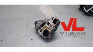 Usagé Valve RGE Opel Zafira (M75) 2.2 16V Direct Ecotec Prix € 85,00 Règlement à la marge proposé par Van Leeuwen Auto Onderdelen