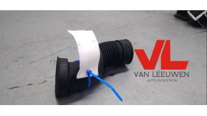Used Air intake hose Opel Zafira (M75) 2.2 16V Direct Ecotec Price € 9,00 Margin scheme offered by Van Leeuwen Auto Onderdelen
