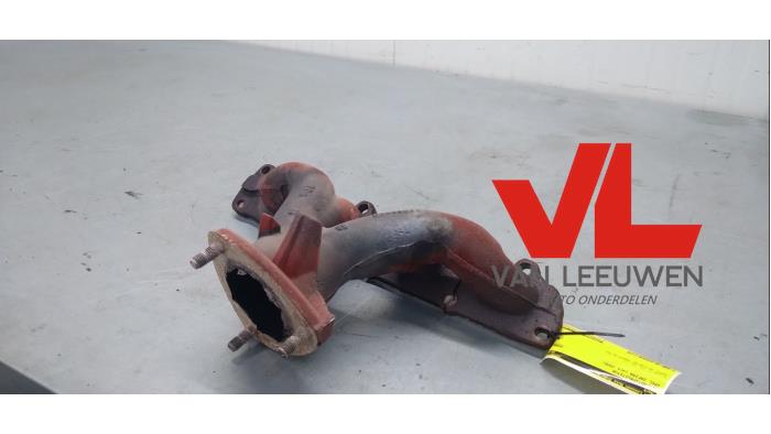 Exhaust manifold from a Opel Zafira (M75) 2.2 16V Direct Ecotec 2006