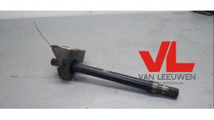 Used Front drive shaft, right Opel Zafira (M75) 2.2 16V Direct Ecotec Price € 15,00 Margin scheme offered by Van Leeuwen Auto Onderdelen