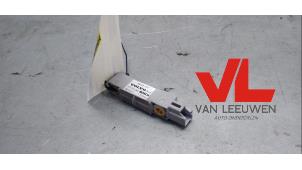 Używane Czujnik poduszki powietrznej Volvo XC70 (SZ) XC70 2.4 T 20V Cena € 8,00 Procedura marży oferowane przez Van Leeuwen Auto Onderdelen
