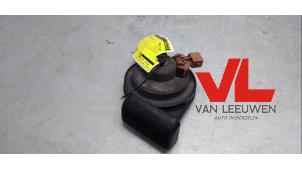 Used Horn Volvo XC70 (SZ) XC70 2.4 T 20V Price € 10,00 Margin scheme offered by Van Leeuwen Auto Onderdelen
