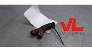 Used Injector (petrol injection) Volvo XC70 (SZ) XC70 2.4 T 20V Price € 24,00 Margin scheme offered by Van Leeuwen Auto Onderdelen