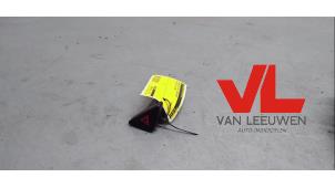 Used Panic lighting switch Volvo XC70 (SZ) XC70 2.4 T 20V Price € 10,00 Margin scheme offered by Van Leeuwen Auto Onderdelen