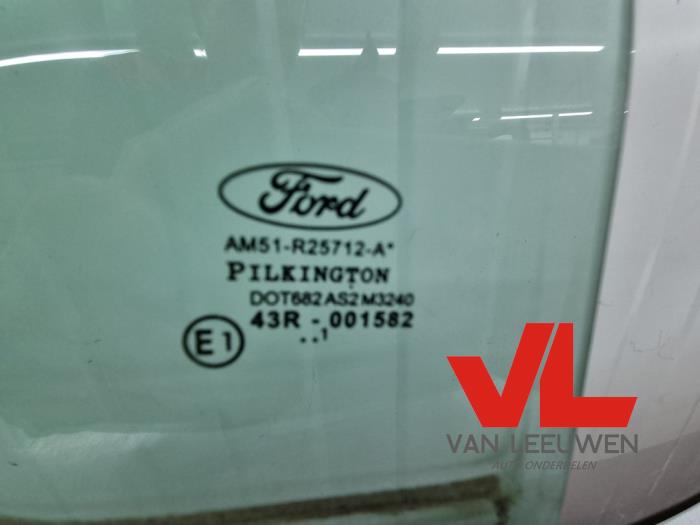 Ventanilla de puerta de 4 puertas derecha detrás de un Ford C-Max (DXA) 1.6 SCTi 16V 2011