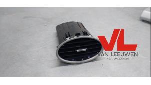 Gebrauchte Luftgitter Armaturenbrett Ford Focus 2 1.6 16V Preis € 6,00 Margenregelung angeboten von Van Leeuwen Auto Onderdelen