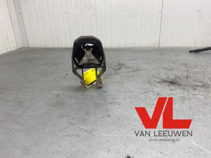 Used Engine mount Ford C-Max (DXA) 1.6 SCTi 16V Price € 18,00 Margin scheme offered by Van Leeuwen Auto Onderdelen