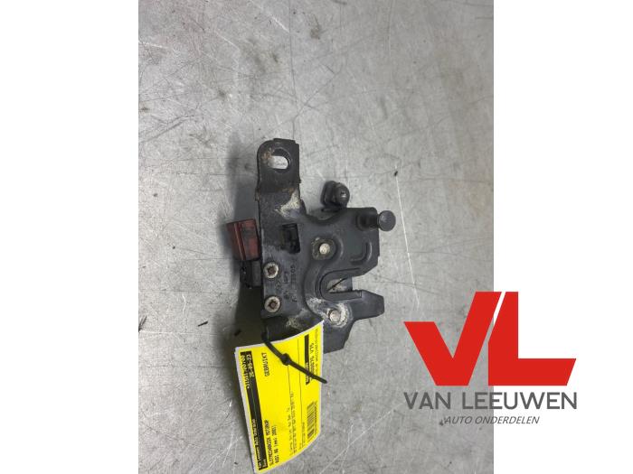 Engine hood lock