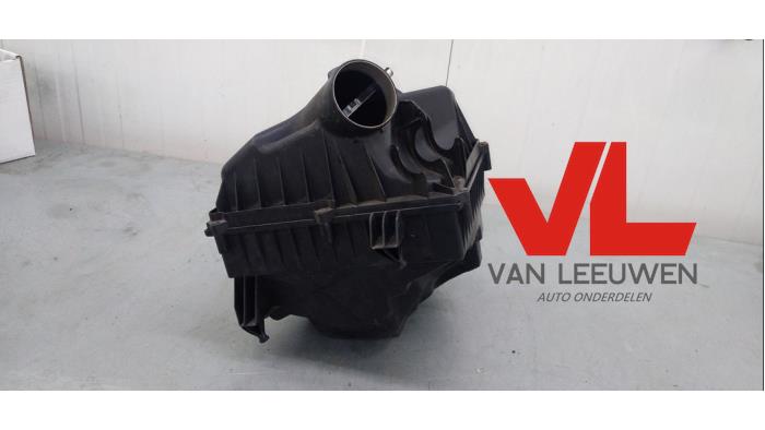 Begagnade Luftfilterhus Ford Mondeo IV Wagon 2.0 Ecoboost SCTi 16V Pris € 42,50 Marginaltabell erbjuds av Van Leeuwen Auto Onderdelen