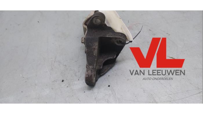 Used Engine mount Ford Mondeo IV Wagon 2.0 Ecoboost SCTi 16V Price € 32,50 Margin scheme offered by Van Leeuwen Auto Onderdelen