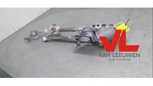 Usagé Moteur + mécanique essuie-glace Daihatsu Cuore (L251/271/276) 1.0 12V DVVT Prix € 25,00 Règlement à la marge proposé par Van Leeuwen Auto Onderdelen