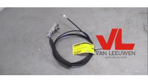 Usagé Câble (divers) Daihatsu Cuore (L251/271/276) 1.0 12V DVVT Prix € 15,00 Règlement à la marge proposé par Van Leeuwen Auto Onderdelen