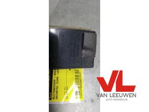 Used Wiper module Daihatsu Cuore (L251/271/276) 1.0 12V DVVT Price € 10,00 Margin scheme offered by Van Leeuwen Auto Onderdelen