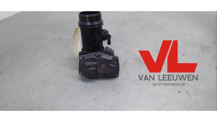 Throttle body