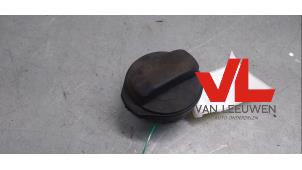 Used Fuel cap Volkswagen Touran (1T1/T2) 1.6 FSI 16V Price € 10,00 Margin scheme offered by Van Leeuwen Auto Onderdelen