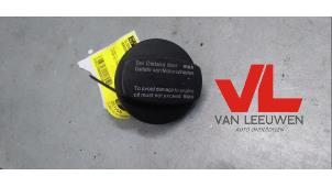 Used Oil cap Mercedes C Sportcoupé (C203) 1.8 C-180K 16V Price € 10,00 Margin scheme offered by Van Leeuwen Auto Onderdelen