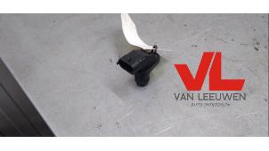 Used Camshaft sensor Mercedes C Sportcoupé (C203) 1.8 C-180K 16V Price € 20,00 Margin scheme offered by Van Leeuwen Auto Onderdelen