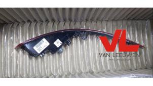 Used Rear fog light Porsche Cayenne Coupe (9YB) Price € 192,39 Inclusive VAT offered by Van Leeuwen Auto Onderdelen