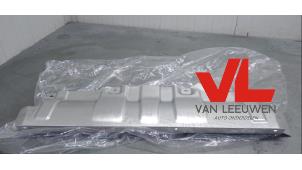 Used Bumper bottom Porsche Cayenne Coupe (9YB) Price € 119,79 Inclusive VAT offered by Van Leeuwen Auto Onderdelen