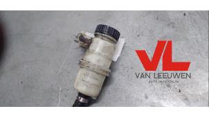 Used Power steering fluid reservoir Peugeot Expert (G9) 2.0 HDi 120 Price € 20,00 Margin scheme offered by Van Leeuwen Auto Onderdelen