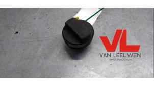 Used Fuel cap Skoda Fabia (6Y2) 1.4i Price € 5,00 Margin scheme offered by Van Leeuwen Auto Onderdelen