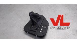Used Gear stick cover BMW 5 serie (E39) 530i 24V Price € 25,00 Margin scheme offered by Van Leeuwen Auto Onderdelen