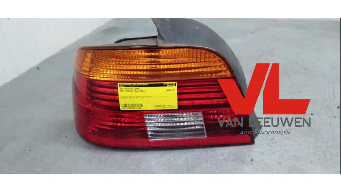 Taillight, left from a BMW 5 serie (E39) 530i 24V 2001