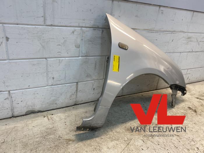 Front wing, right from a Seat Arosa (6H1) 1.4 MPi 1999