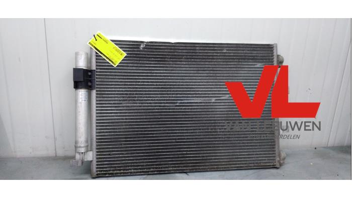 Begagnade Kondensor, luftkonditionering Ford Focus 3 Wagon 1.0 Ti-VCT EcoBoost 12V 125 Pris € 32,50 Marginaltabell erbjuds av Van Leeuwen Auto Onderdelen