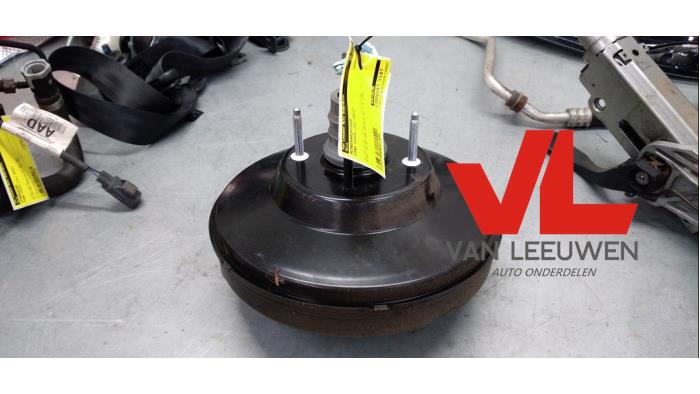Usados Servofreno Ford Focus 3 Wagon 1.0 Ti-VCT EcoBoost 12V 125 Precio € 31,50 Norma de margen ofrecido por Van Leeuwen Auto Onderdelen