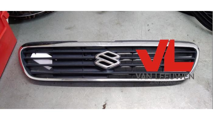 Używane Grill Suzuki Wagon-R+ (RB) 1.3 16V Cena € 20,00 Procedura marży oferowane przez Van Leeuwen Auto Onderdelen