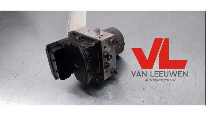 Begagnade ABS-pump Alfa Romeo 147 (937) 1.6 Twin Spark 16V Pris € 80,00 Marginaltabell erbjuds av Van Leeuwen Auto Onderdelen