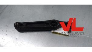 Used Front lower wishbone, left Suzuki Wagon-R+ (RB) 1.3 16V Price € 20,00 Margin scheme offered by Van Leeuwen Auto Onderdelen