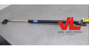 Used Rear gas strut, right Suzuki Wagon-R+ (RB) 1.3 16V Price € 10,00 Margin scheme offered by Van Leeuwen Auto Onderdelen