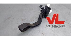 Used Accelerator pedal Peugeot 307 Break (3E) 1.6 16V Price € 15,00 Margin scheme offered by Van Leeuwen Auto Onderdelen
