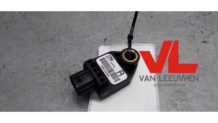 Begagnade Airbagsensor Toyota Corolla Verso (R10/11) 2.2 D-4D 16V Cat Clean Power Pris € 15,00 Marginaltabell erbjuds av Van Leeuwen Auto Onderdelen