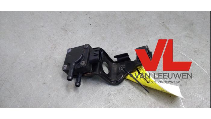 Begagnade Sensor (övriga) Toyota Corolla Verso (R10/11) 2.2 D-4D 16V Cat Clean Power Pris € 125,00 Marginaltabell erbjuds av Van Leeuwen Auto Onderdelen