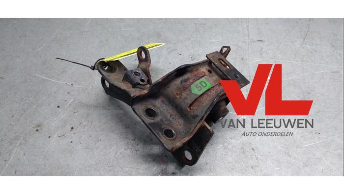 Gebrauchte Motorlager Toyota Corolla Verso (R10/11) 2.2 D-4D 16V Cat Clean Power Preis € 16,00 Margenregelung angeboten von Van Leeuwen Auto Onderdelen