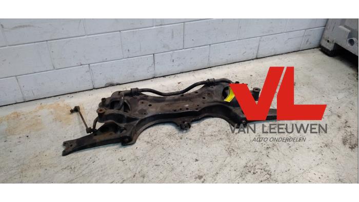 Begagnade Underram Toyota Corolla Verso (R10/11) 2.2 D-4D 16V Cat Clean Power Pris € 75,00 Marginaltabell erbjuds av Van Leeuwen Auto Onderdelen
