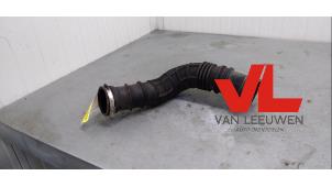 Used Air intake hose Renault Espace (JK) 3.5 V6 24V Grand Espace Price € 20,00 Margin scheme offered by Van Leeuwen Auto Onderdelen